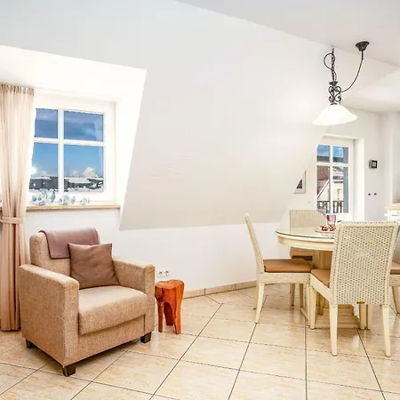 Apartamento Fewo-nordlicht-in-binz-2-raum-bis-4-pers-direkt-am-strand-meerblick-aufzug-wallbox-hund