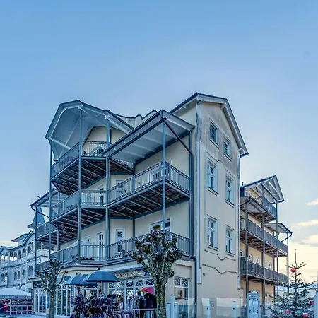 Fewo-nordlicht-in-binz-2-raum-bis-4-pers-direkt-am-strand-meerblick-aufzug-wallbox-hund * בינץ